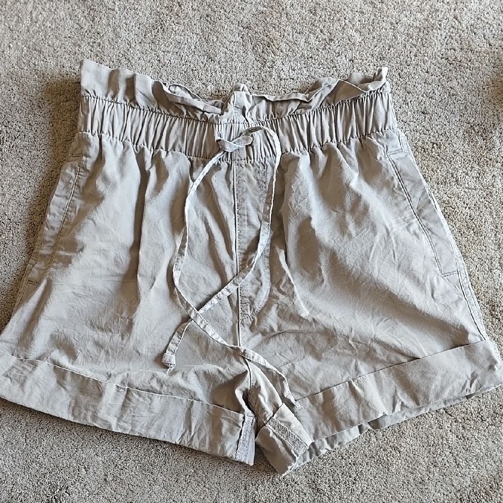 Abercrombie & Fitch High Waist Khaki Paperbag Shorts Size Small 100% Cotton